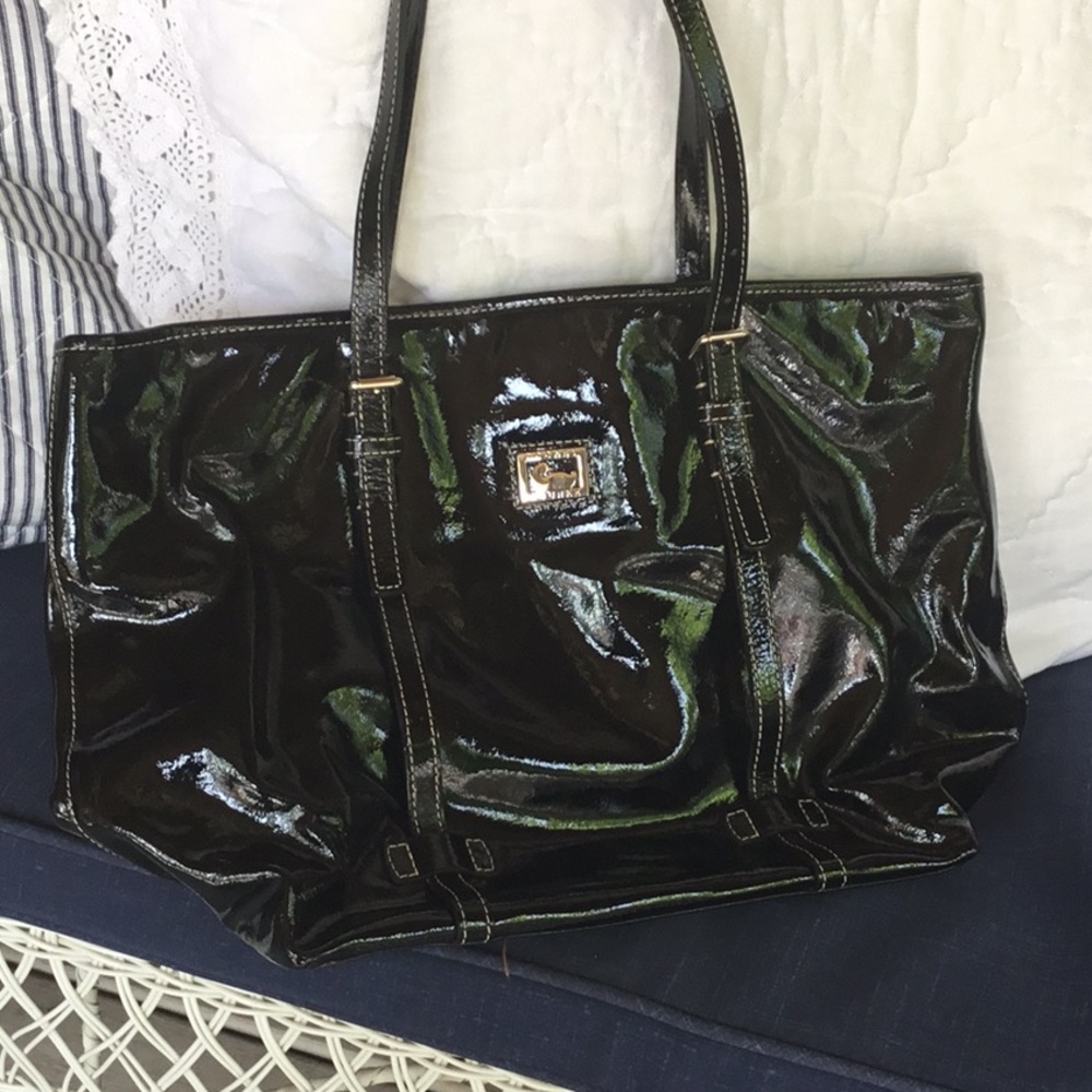 Dooney & Bourke patten leather tote